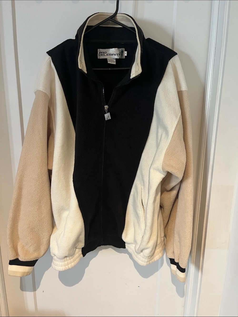 VINTAGE PRO CELEBRITY Colorblock Fleece Bomber Jacket - Black, Cream & Tan